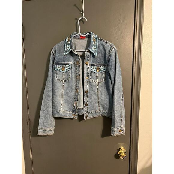 Very Vera Large jean jacket with embellishments on collar and pockets - Picture 1 of 5
